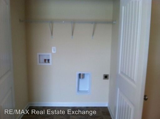 Foto del edificio - 3703 Hillcrest Dr