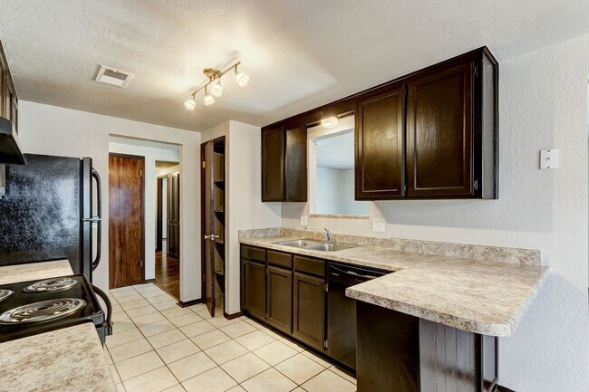 Foto del edificio - 974 Castlebury Mansion