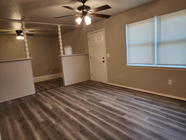 Photo - 1217 N Christine Dr House