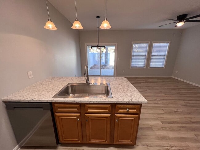 Photo - Upgraded 2 Bed/2.5 Bath Townhome in Leland!