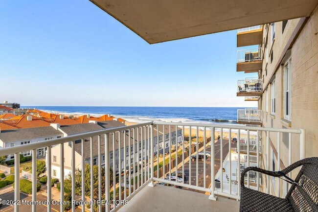 Foto del edificio - 675 Ocean Ave