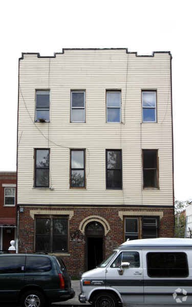 Foto del edificio - 352 Central Ave