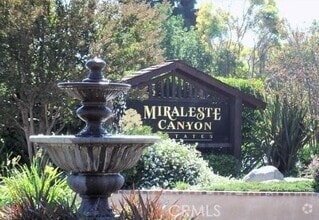Building Photo - 344 Miraleste Dr