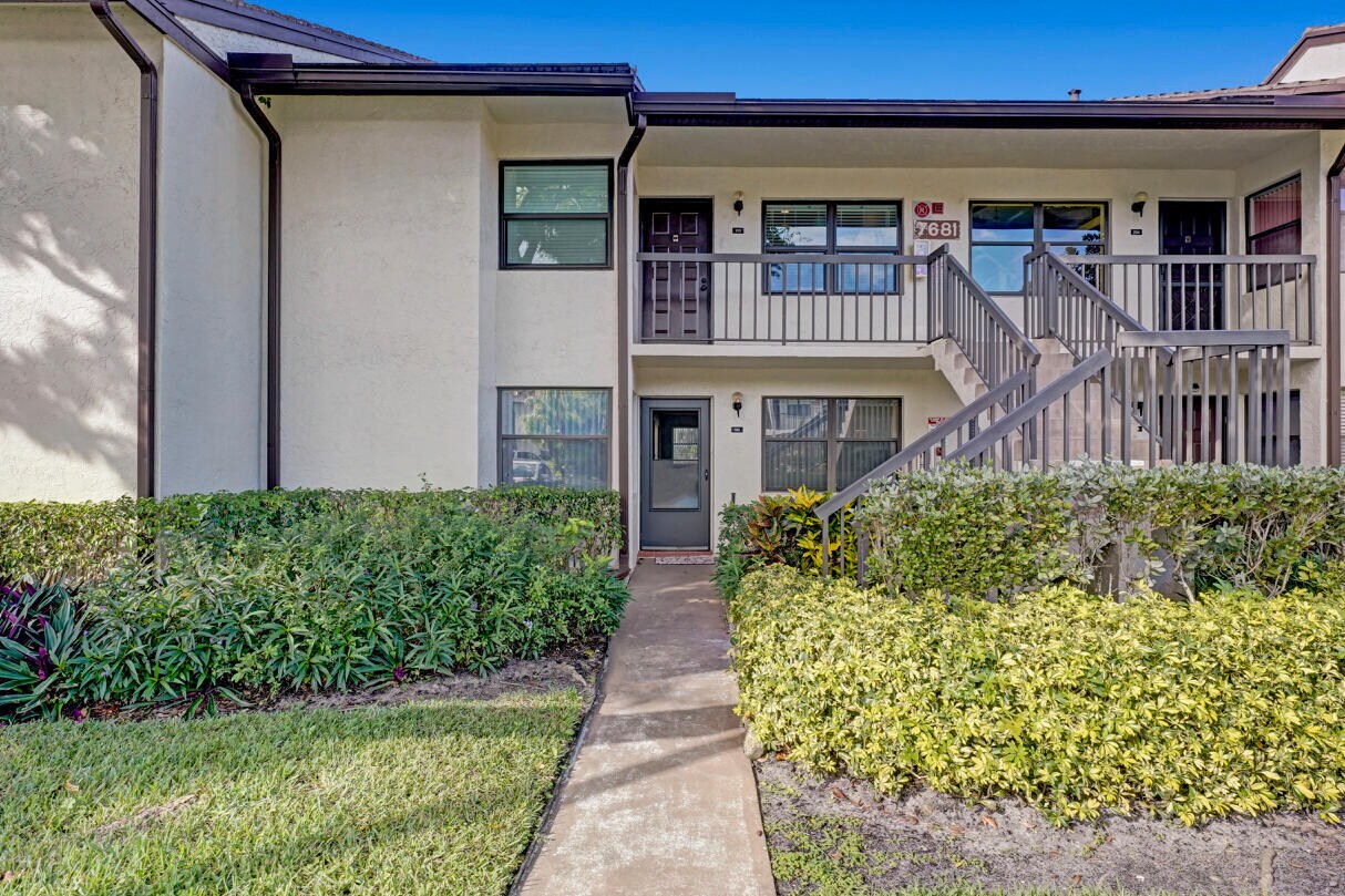 Primary Photo - 7681 Tahiti Ln