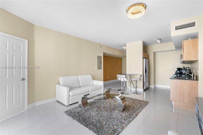 Foto del edificio - 350 S Miami Ave
