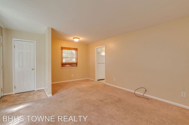 Building Photo - 3 br, 1 bath House - 133 Drew Road