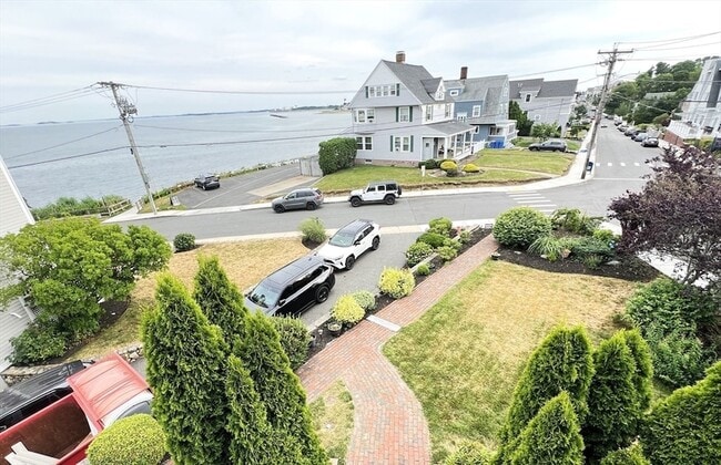 Photo - 143 Grovers Ave House