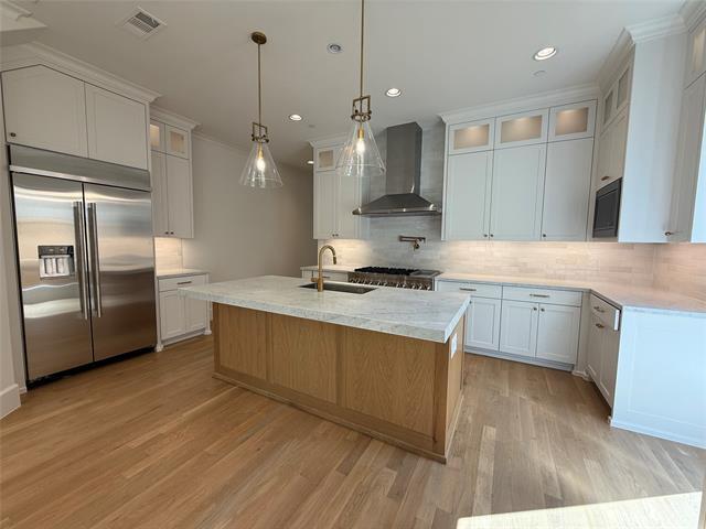 Foto del edificio - 4423 Emerson Ave