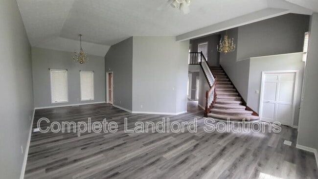 Building Photo - 80 Ridgecrest Ct