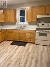 Building Photo - 54 Cottonwood Crescent