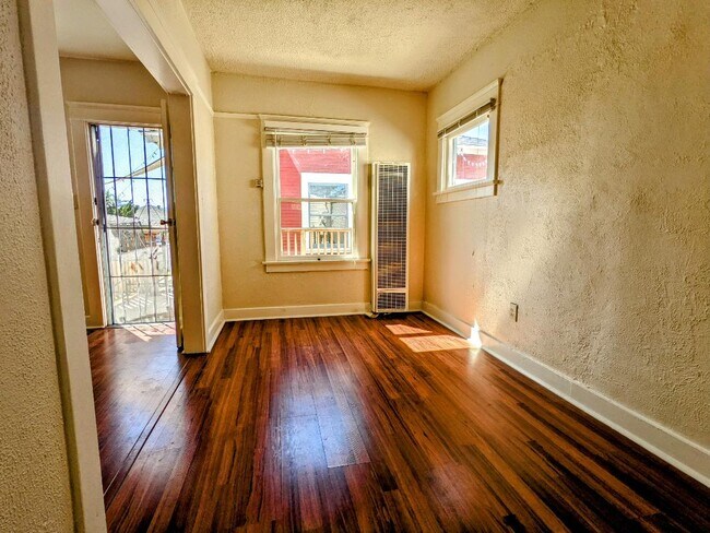 Foto del edificio - 517 24th St