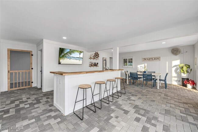 Foto del edificio - 2736 Gulfview Dr