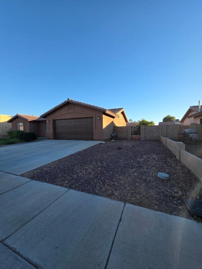 Building Photo - 11149 E 24th Ln