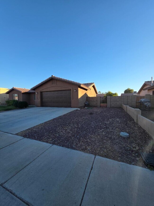 Foto del edificio - 11149 E 24th Ln