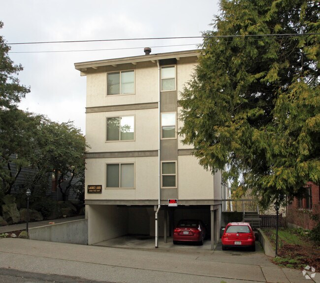 Building Photo - Laurey Ann Apartments