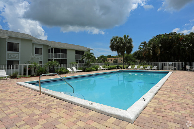 Mallard Cove Apartments - Jupiter, FL | Apartments.com