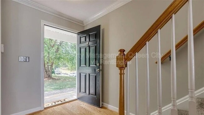 Foto del edificio - 1224 Green Oaks Ln