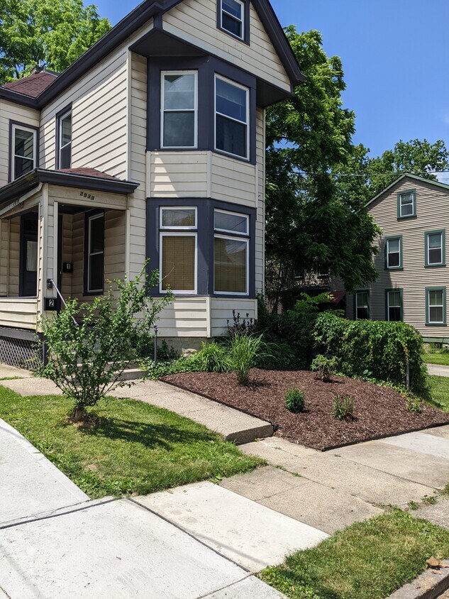 Foto principal - 2939 Cleinview Ave