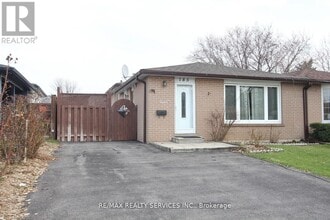 Building Photo - 185 Earnscliffe Cir