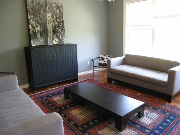 Living - 49 4th Ave N