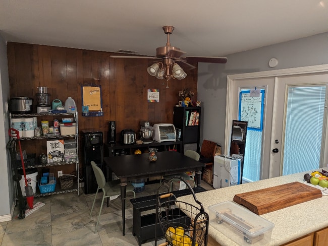 Building Photo - 3814 Starhill Dr