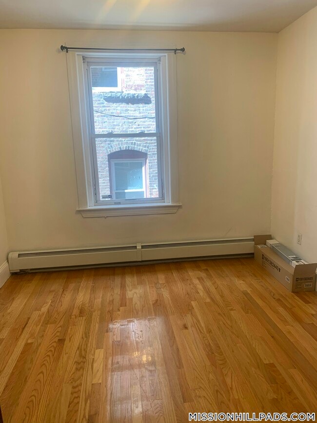 Building Photo - 12 Wait St