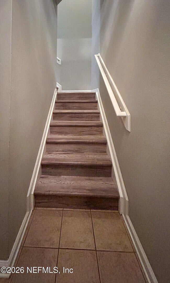 Foto del edificio - 7036 Deer Lodge Cir