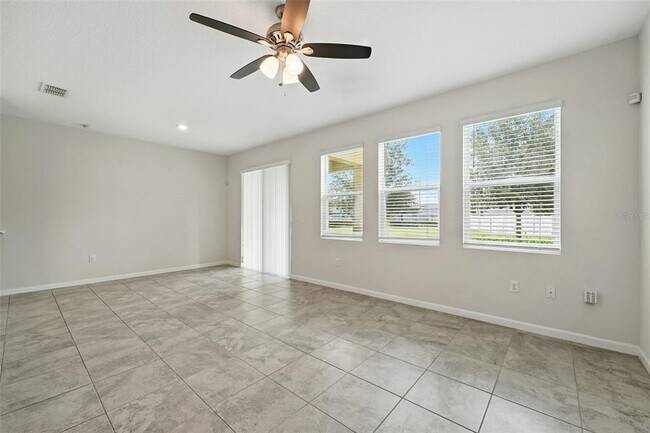 Foto del edificio - 9944 Red Eagle Dr