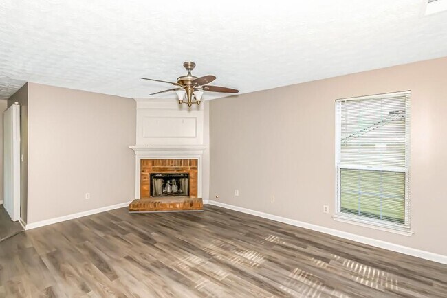 Foto del edificio - 7217 Bridgeport Ct