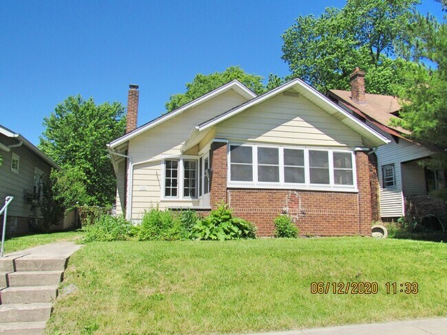 Building Photo - 34 N Riley Ave, Indpls, IN 46201