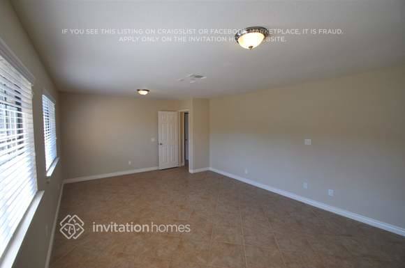 Foto del edificio - 5017 Castle Pine Ct