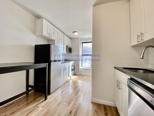 Building Photo - 401 East 68th Street