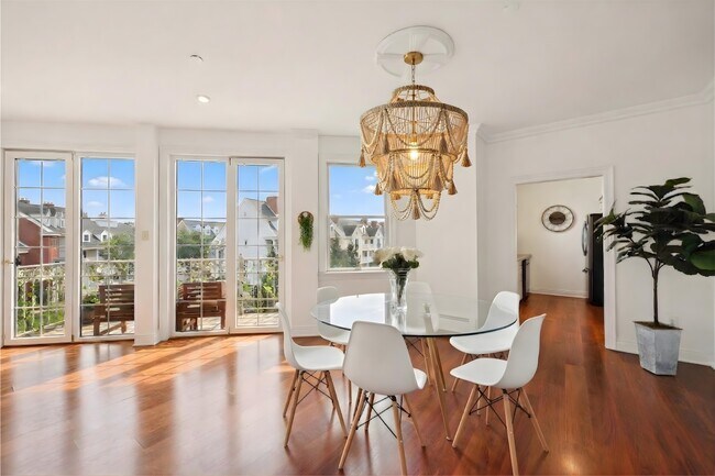Foto del edificio - 205 Shearwater Ct W