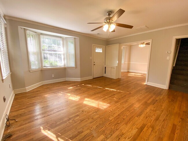 Foto del edificio - 4 bedroom, 2 bath near the University of M...