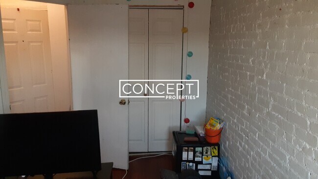 Foto del edificio - 892 Huntington Ave