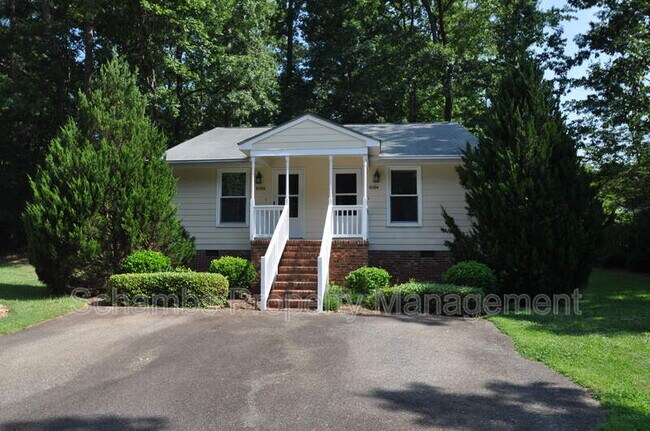 Foto del edificio - 6104 Deerwood Pl