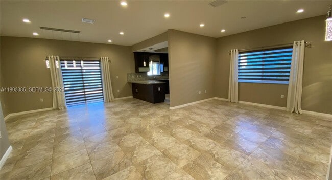 Building Photo - 15585 SW 178th Ln