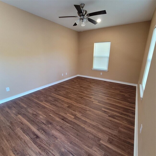 Foto del edificio - 2107 24th St N