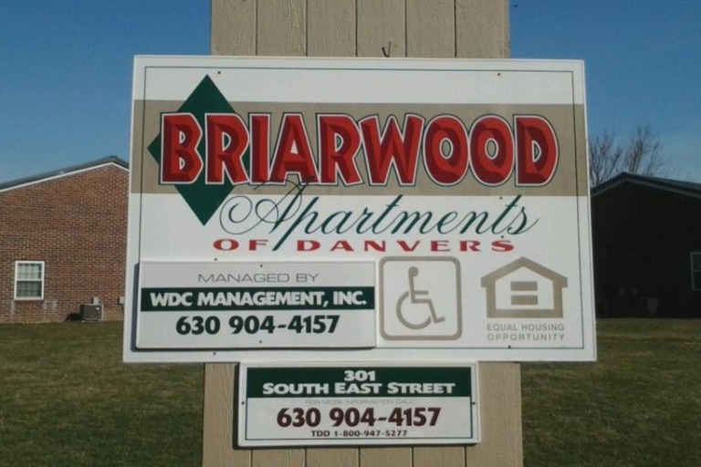 Primary Photo - Briarwood Manor