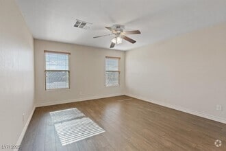 Building Photo - 227 Palmarosa St