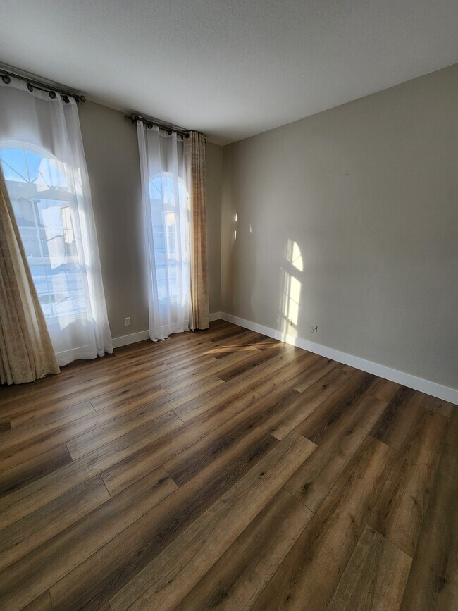 Building Photo - 2534 S Fundy Cir