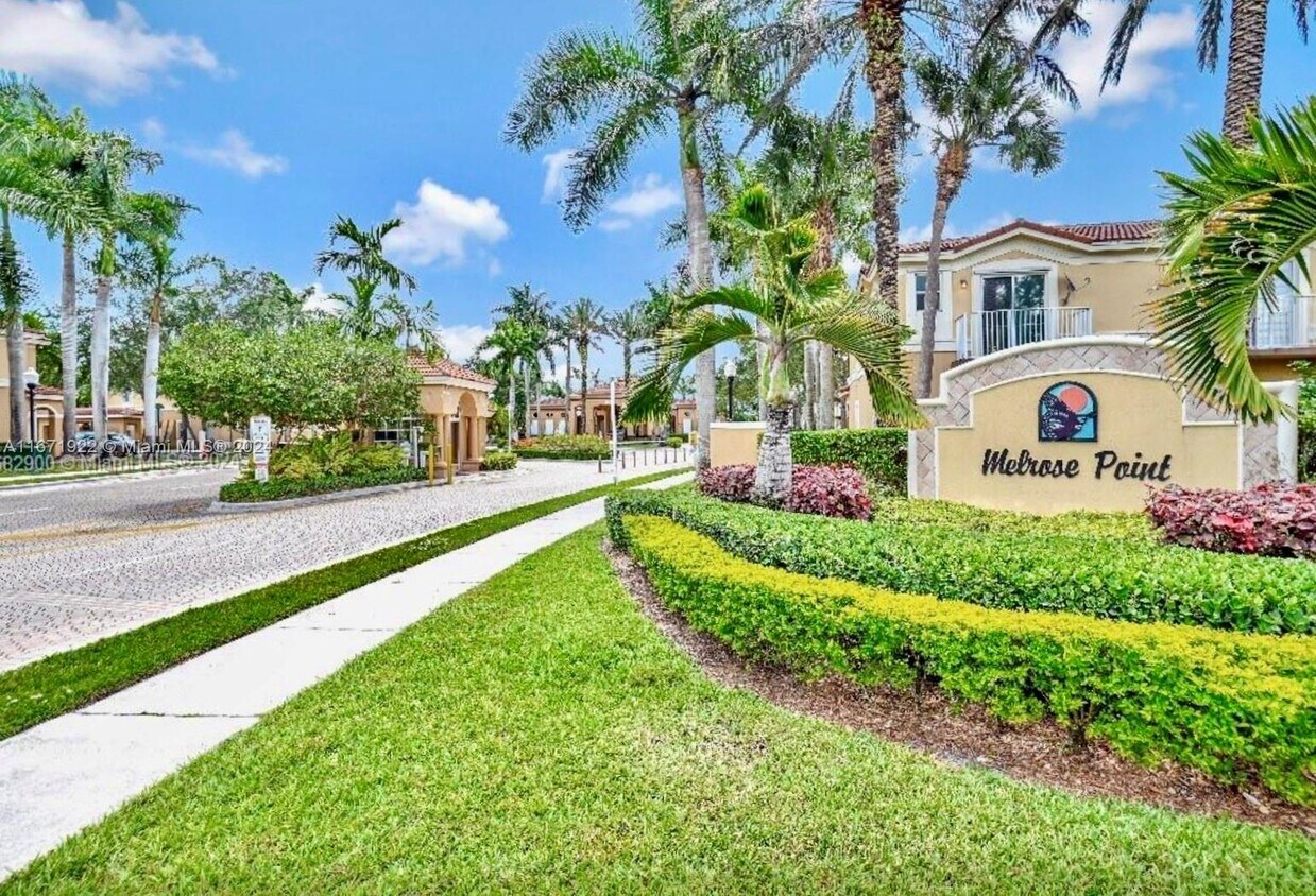 Foto principal - 12977 SW 30th Ct