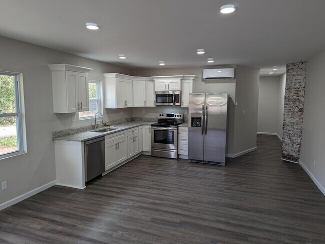 Foto del edificio - 622 Perry Rd