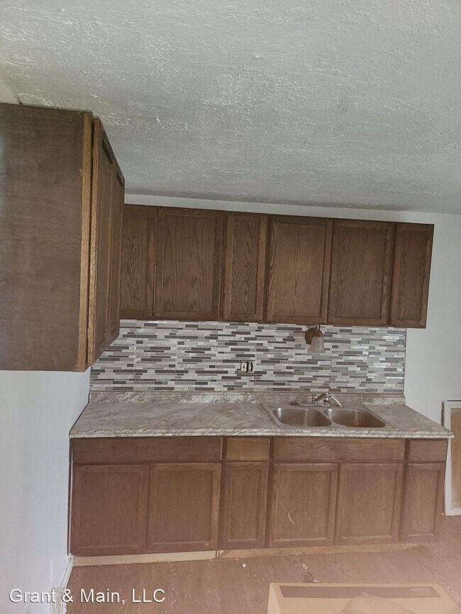 Foto del edificio - 3 br, 1 bath House - 26315 Barnes
