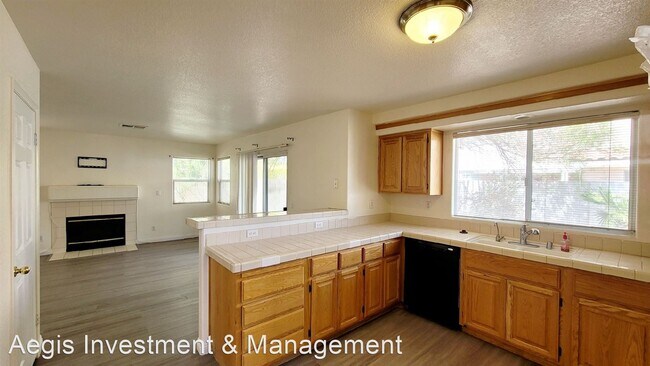 Foto del edificio - 3 br, 2.5 bath House - 99 Huntfield Dr