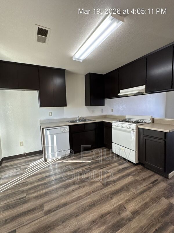 Foto del edificio - 10963 Thompson Dr