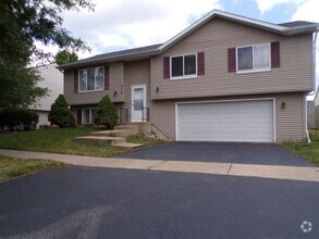 Building Photo - 514 Iona Ln