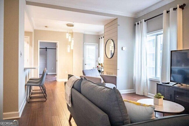 Foto del edificio - 2161 Peachtree Rd NE