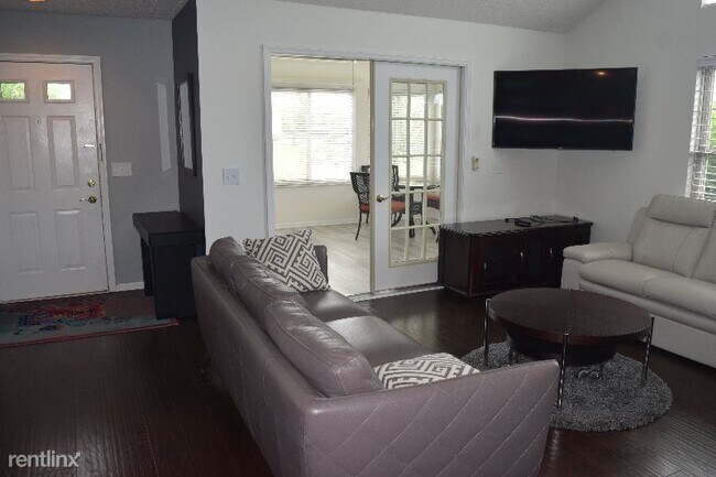 Building Photo - 2 br, 2 bath Condo - 3637 Stoneway Pt