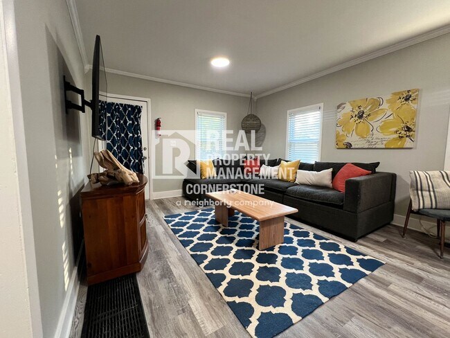 Foto del edificio - Cozy 2-Bedroom Near WMU & Downtown Kalamazoo!